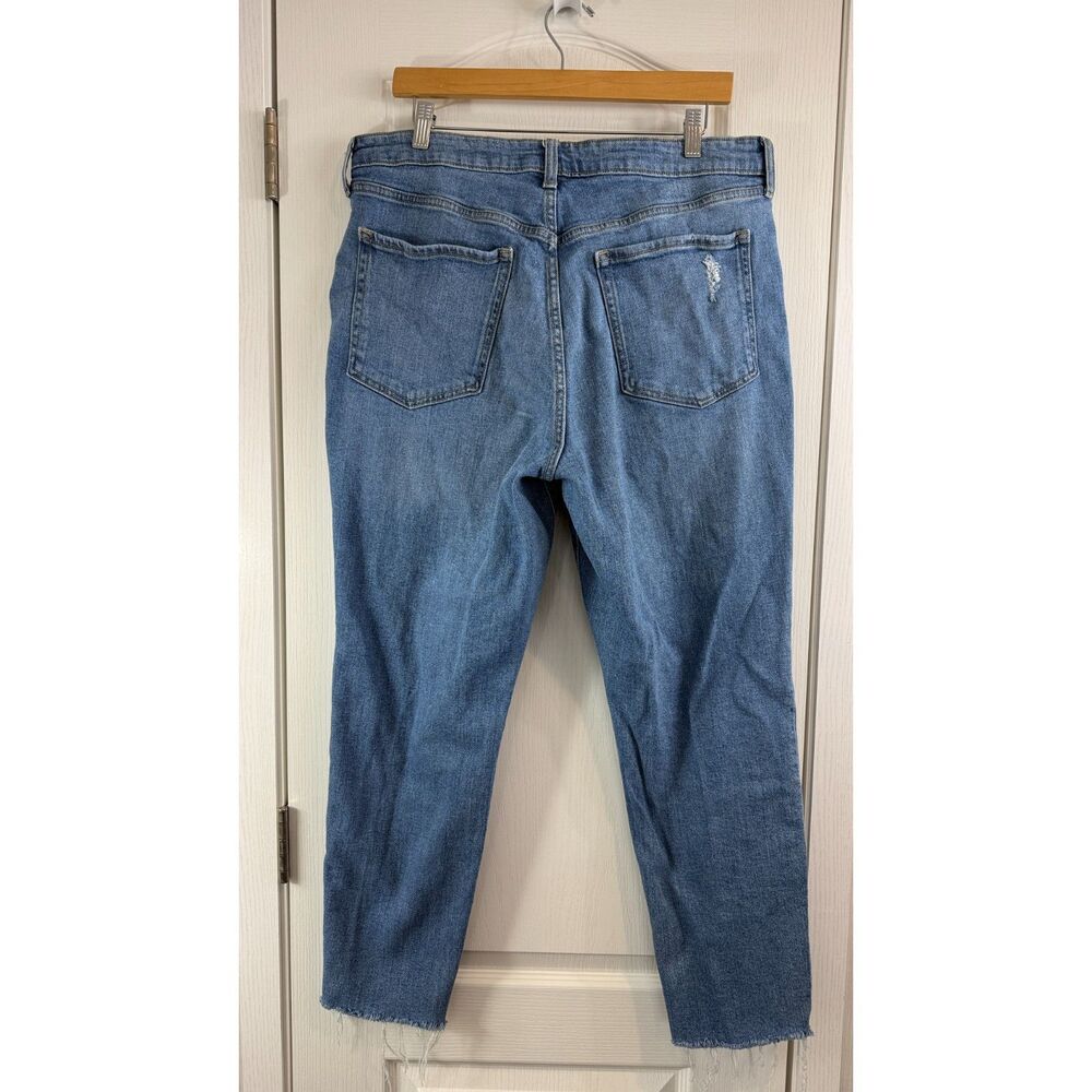 Old Navy Women's High-Rise O.G. Straight Jeans Distressed Frayed Hem Size 16 - Picture 2 of 11